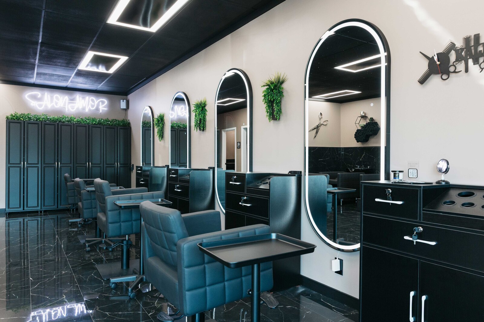 Salon Amor styling stations, Campbell
